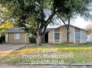 1406 Meadows Dr, Round Rock, TX 78681