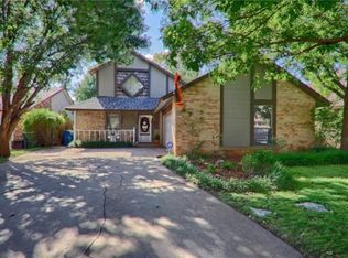 821 Lapwing Rd, Edmond, OK 73003