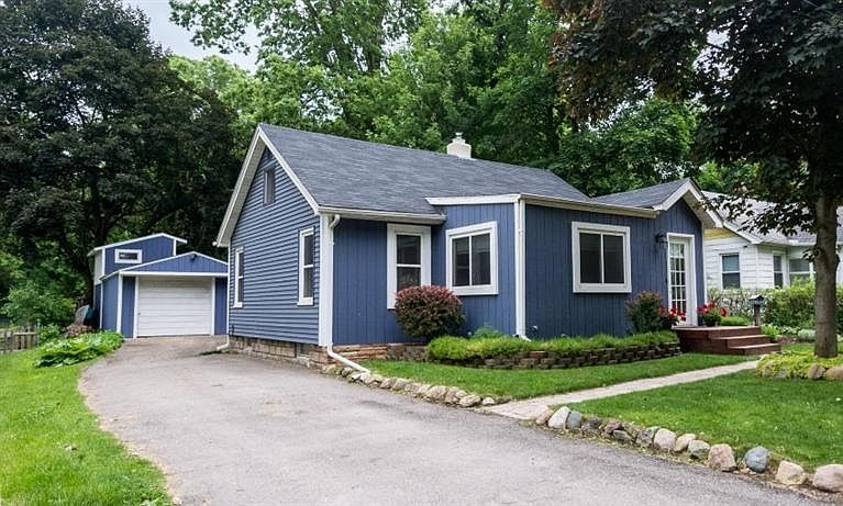 1st image of 637 Lakeview Ave
