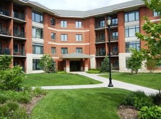 855 E 22nd St APT 306, Lombard, IL