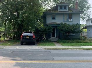 1007 E State St, Ithaca, NY 14850