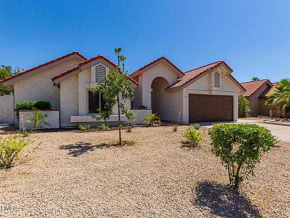 3rd image of 11053 E MERCER Lane