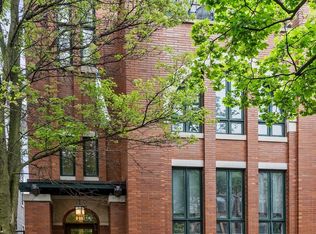 3037 N Kenmore Ave APT 3, Chicago, IL 60657