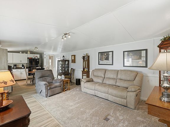 2nd image of 4446 Jardin Dr NW