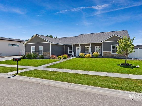 5th image of 1948 Scotch Pine Dr