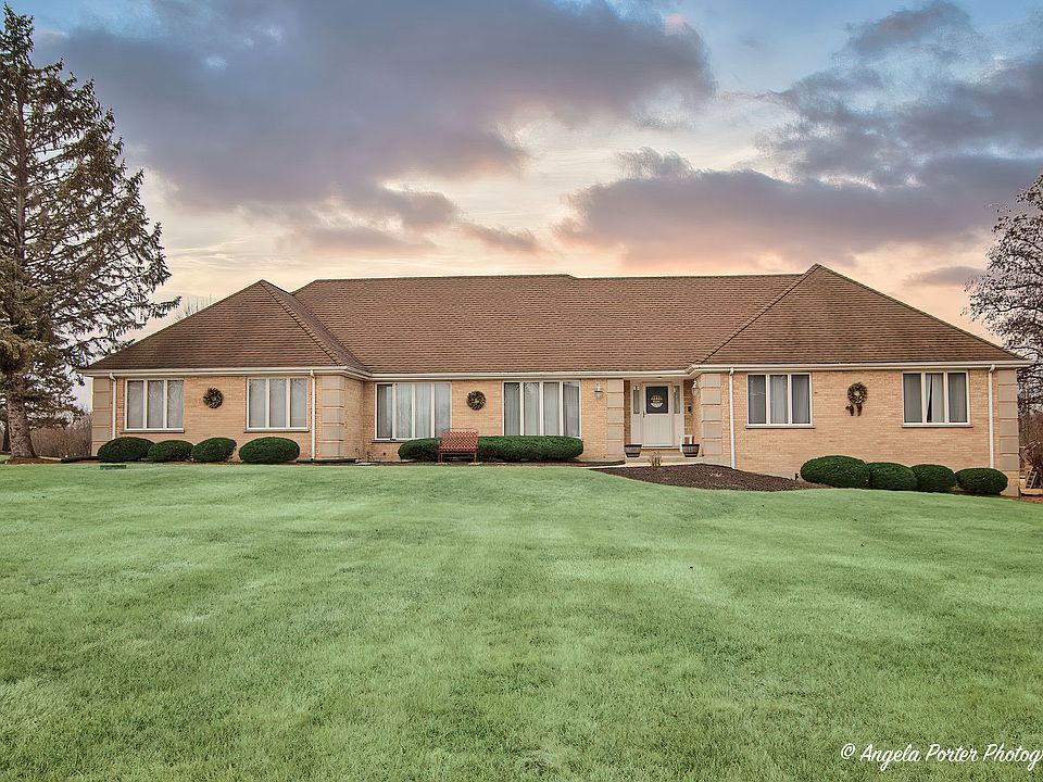 1st image of 25158 N Ivy Ln