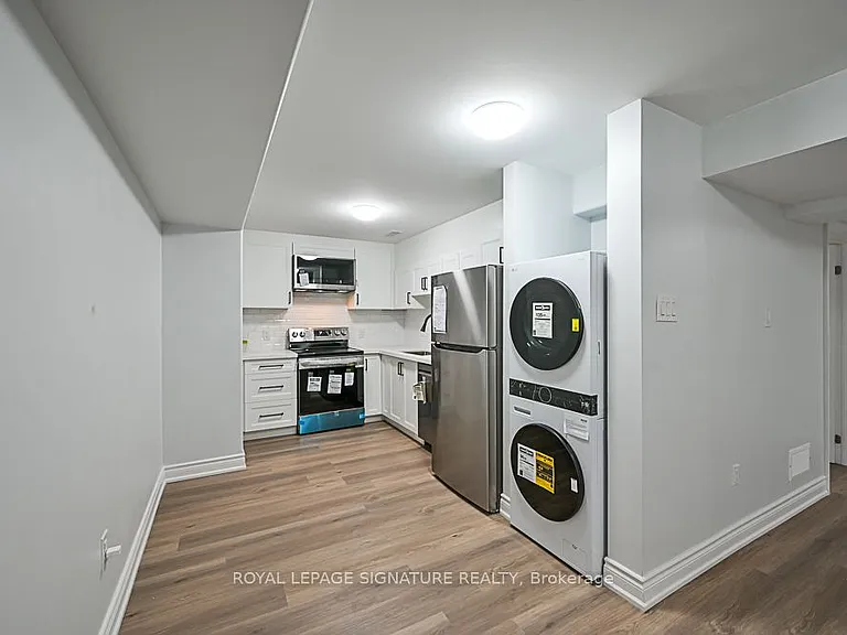 3 Searell Ave #BASEMENT — Photo 20