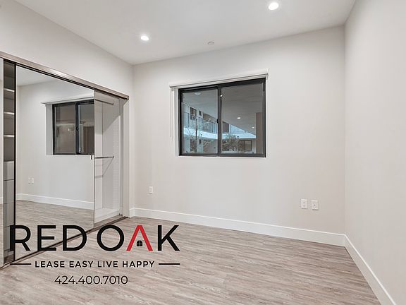 4th image of 5550 1/2 Bonner Ave #202