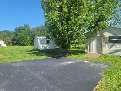 2nd image of 1101 Twin Laurel Blvd