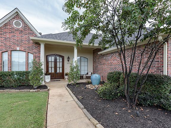 2nd image of 127 Bienville Dr