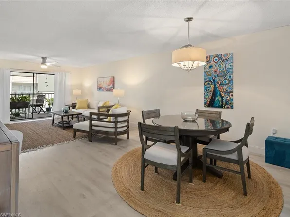 9395 Pennsylvania AVE #20, BONITA SPRINGS, FL 34135