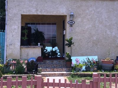 644 E 76th St, Los Angeles, CA, 90001