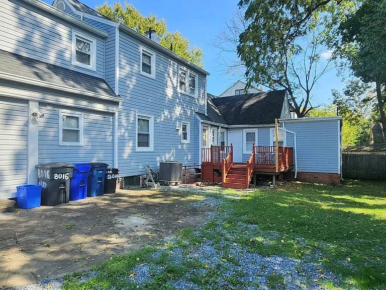 8016 Old Georgetown Rd — Photo 29