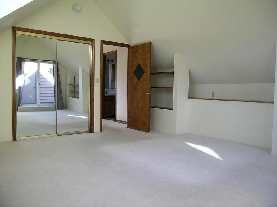 master bedroom has private deck