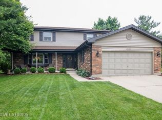 1409 Annie Ln, Libertyville, IL 60048