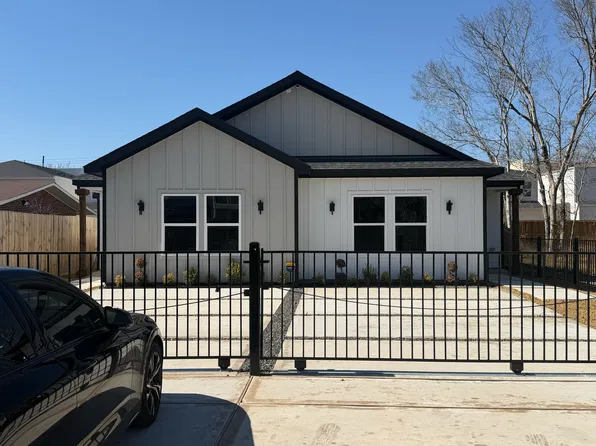 8310 Mariah St, Houston, TX 77051