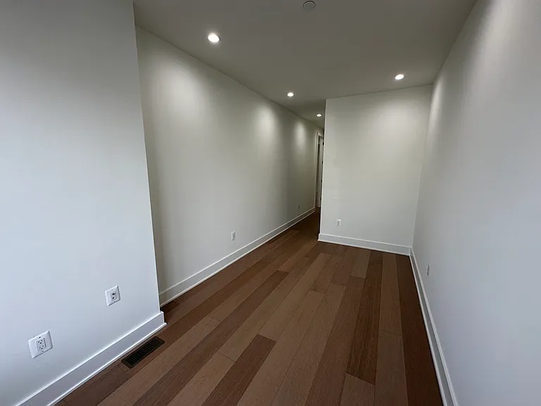 517 M St NE #1 — Photo 19