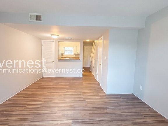 4th image of 1512 11th Ave N APT 2