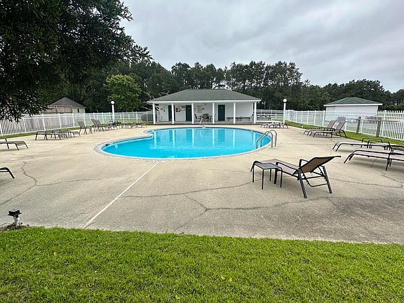 2nd image of 409 Island Drive #Slip 8