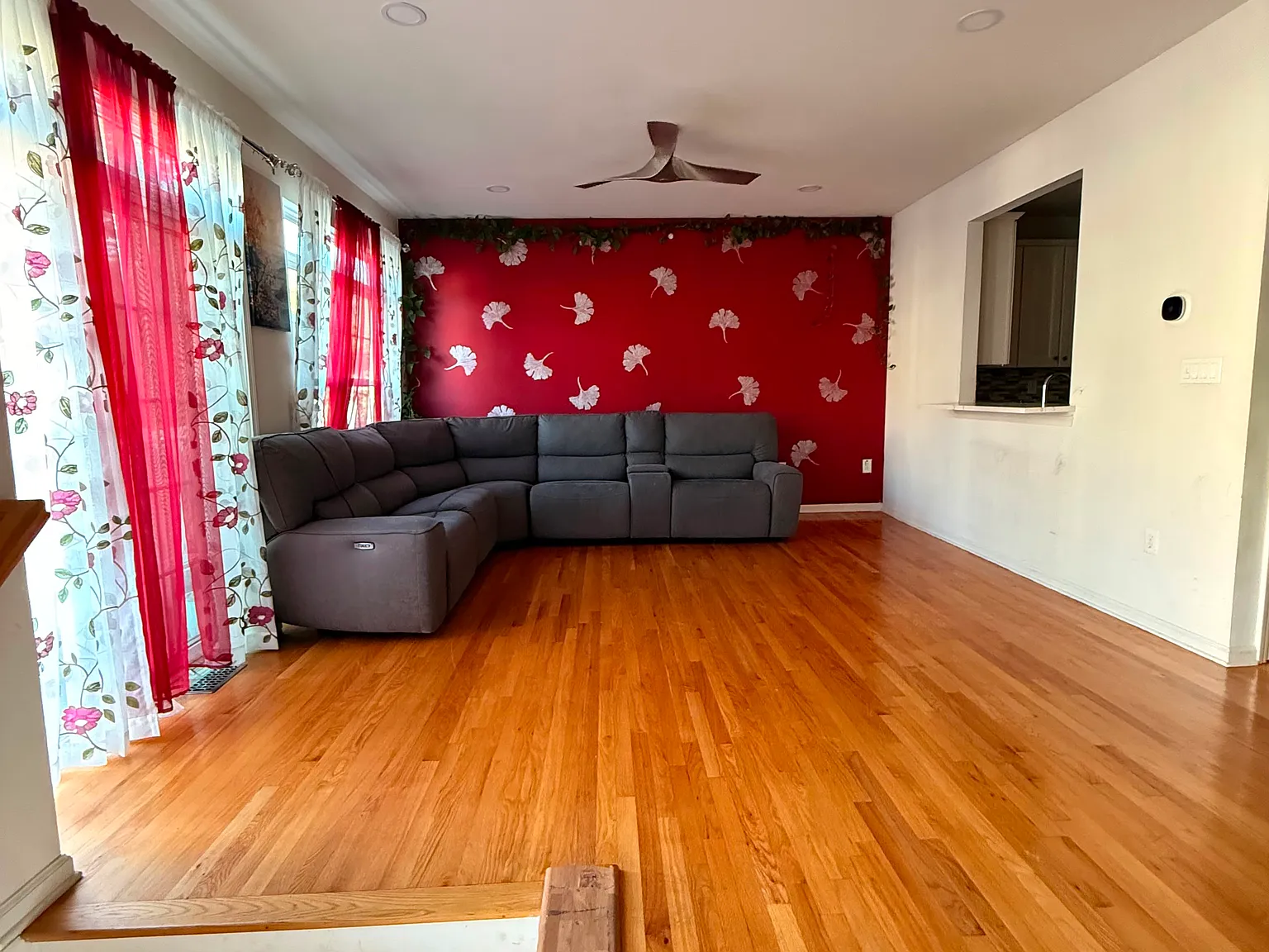 2 bed, 2.5 bath, 1491 sqft, $3,300 — Photo 4