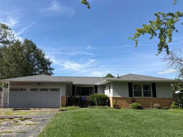 9580 Circle Dr S, Pickerington, OH 43147