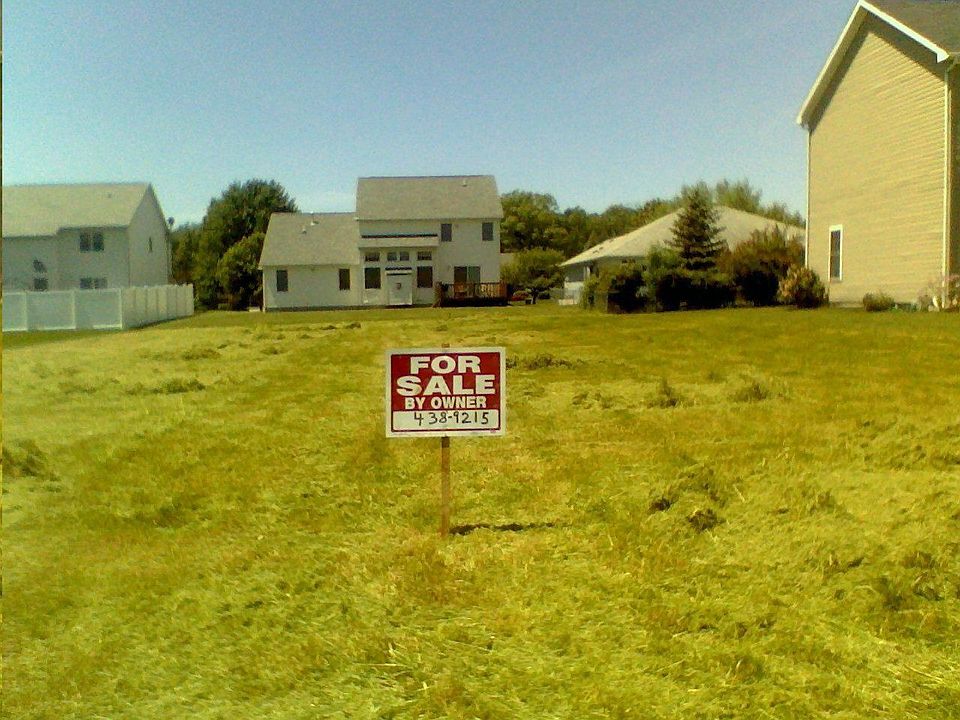 1st image of 19 Desales Cir