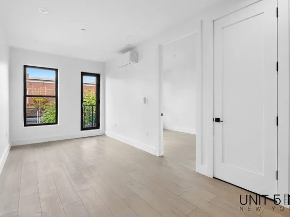 255 Clarkson Avenue image 5 of 11