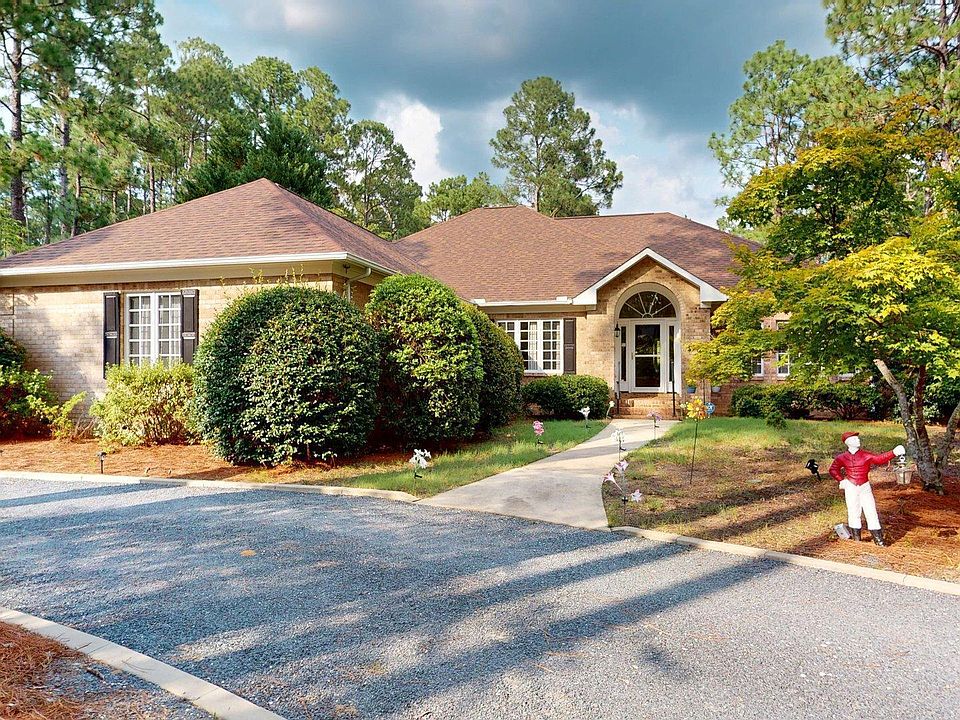1st image of 28 Devon Drive
