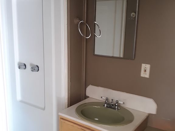 4th image of 1601 E Orange Ave #1601