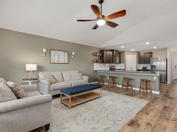 5th image of 7002 CAPELLA CIR