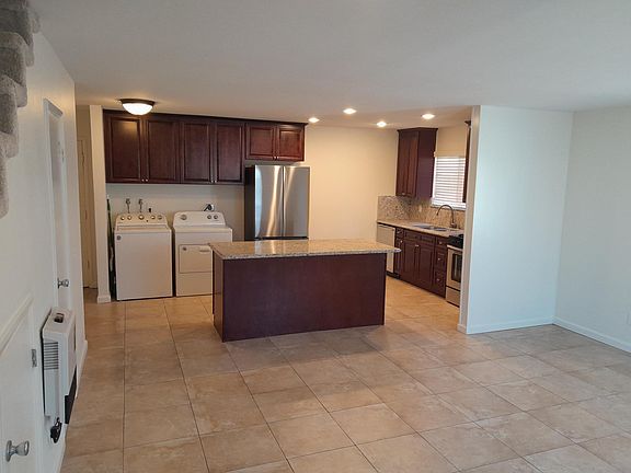 5th image of 4331 Mentone St