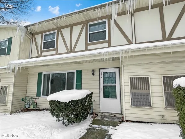 2074 Higby Dr, Stow, OH 44224