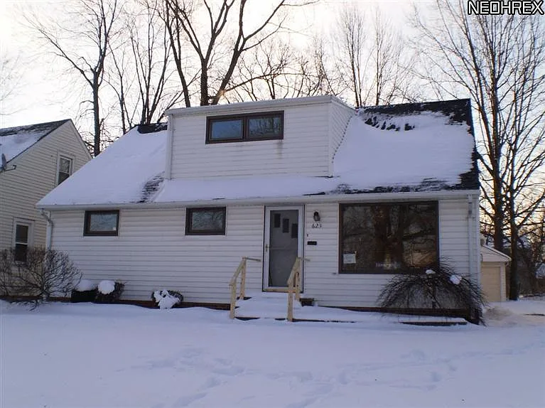625 Voelker Ave photo 1