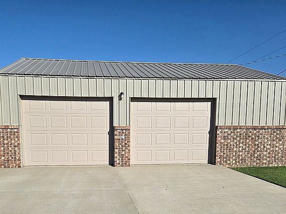 2 Car Garage