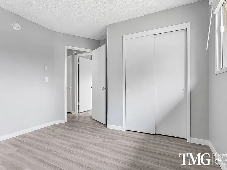T Street Apartments — Photo 12