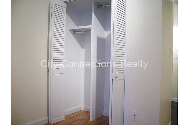 Rented by City Connections Realty | media 40