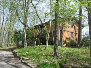 N5223 Oak Hill Rd, Fond Du Lac, WI 54937