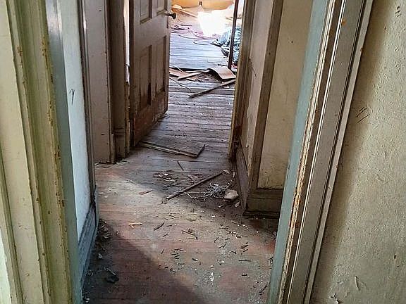 4th image of 520 S 2nd St