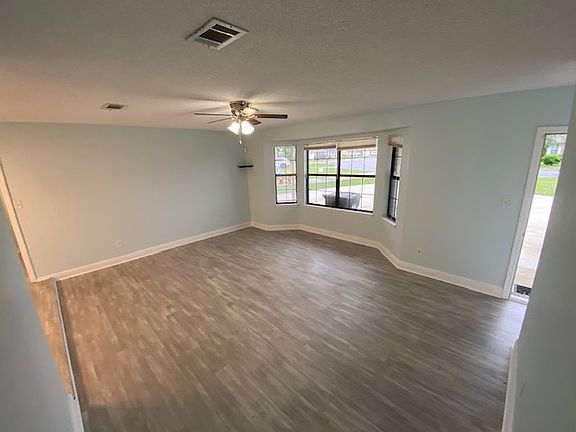 5th image of 808 Amberwood Dr