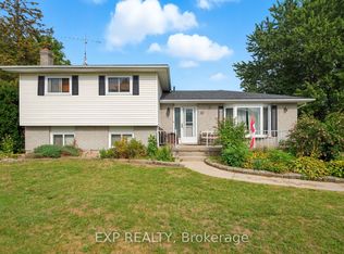 10 Burgess Cres, Hamilton, ON K9A4J7
