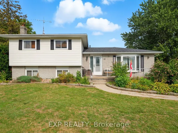 10 Burgess Cres, Hamilton, ON K9A 4J7
