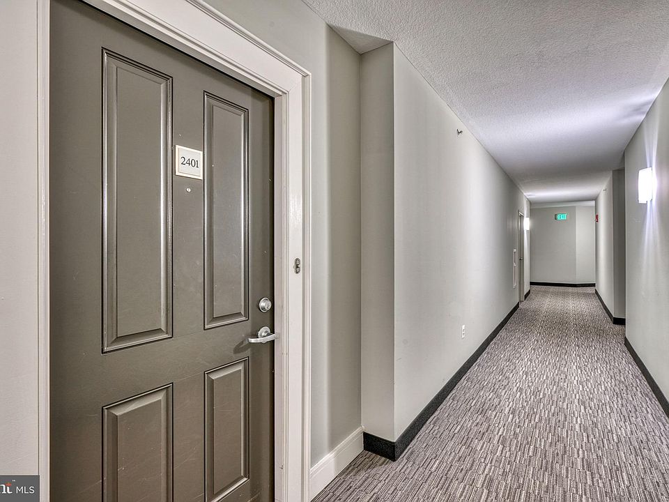 1st image of 414 Water St Unit 2401