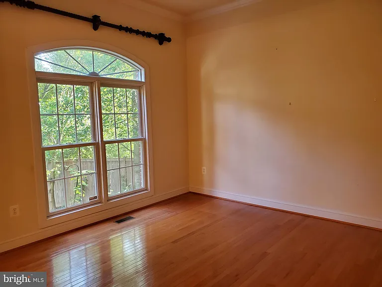 3301 Buckley St — Photo 15