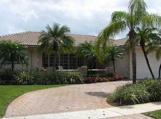 4900 N 36th Ct, Hollywood, FL 33021