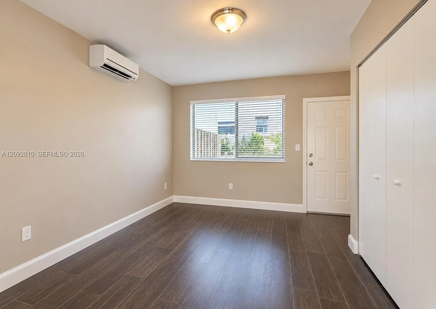 500 SW 9th Ave — Photo 3