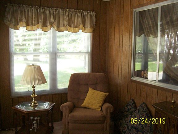 2nd image of 18A Lexington Dr