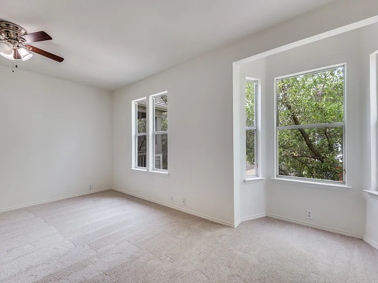 10716 Astor Dr — Photo 5