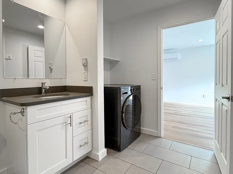 505 Main St #5 — Photo 8