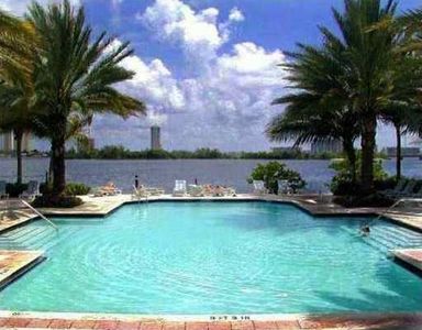 3115 NE 184th St APT 4306, Aventura, FL, 33160