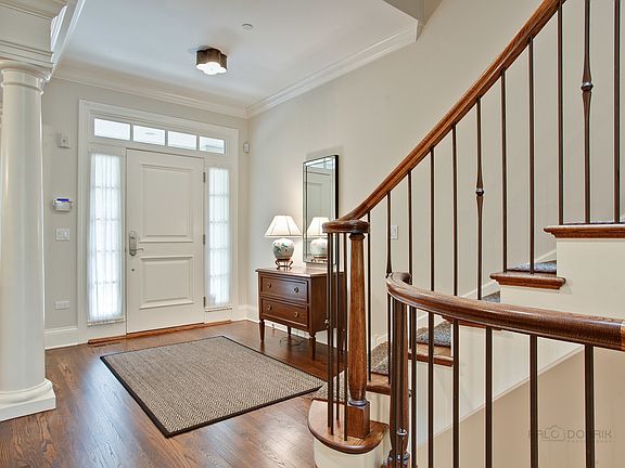 3rd image of 1004 N Western Ave #0